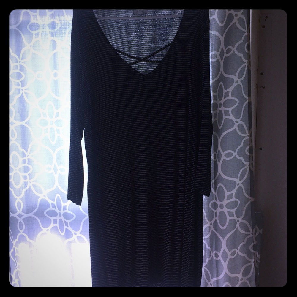 Mid sleeve black and white striped dress